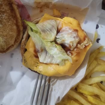 Burger King İzmir Girne Şubesi (Yemek Sepeti)