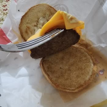 Burger King İzmir Girne Şubesi (Yemek Sepeti)