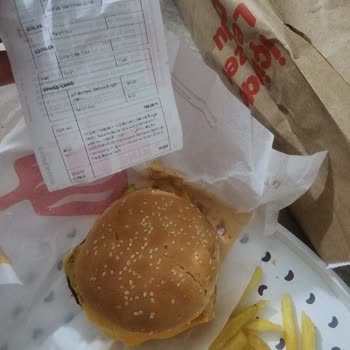 Burger King İzmir Girne Şubesi (Yemek Sepeti)