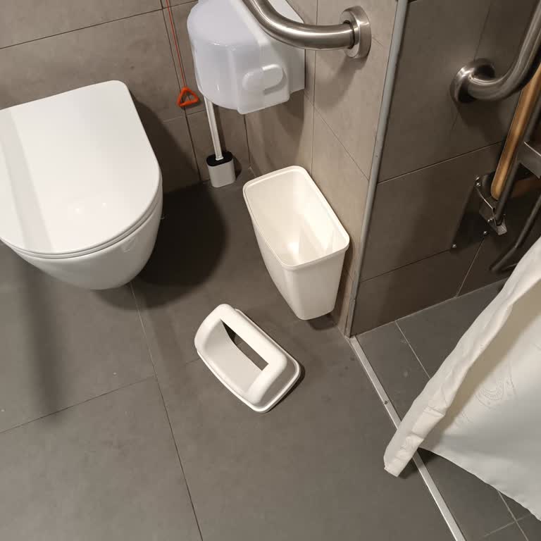 İzmir Bayraklı Şehir Hastanesi Ameliyat Öncesi Eksiklikler Ve İmkan Yetersizlikleri