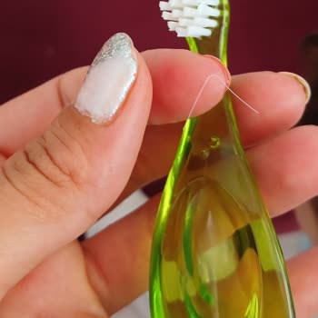 Rocs Diş Fırçası Kılı Kopuyor