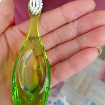 Rocs Diş Fırçası Kılı Kopuyor