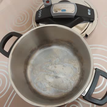 Karaca Züccaciye Karaca Düdüklü Tencere Renk Değişimi Ve Parlaklık Sorunu