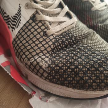 3 Ayda Deformasyona Uğrayan Nike Metcon 8 Hayal Kırıklığı