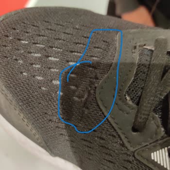 Жалоба на кроссовки Asics плохое качество