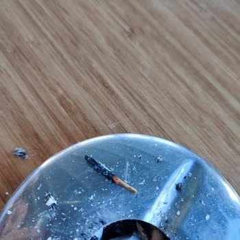 Marlboro Touch Blue Sigaradan Odun Çıktı