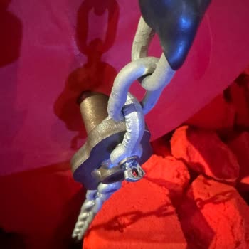 Kurtköy 'de Oğlumun Bacağı Yarıldı