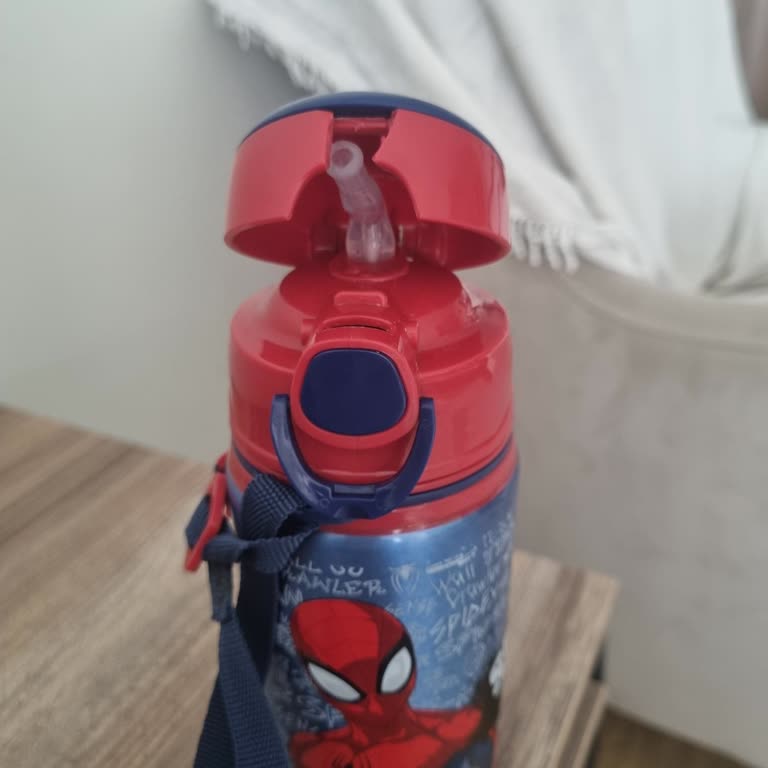 LCW Çelik Suluk Kapağı Kırıldı