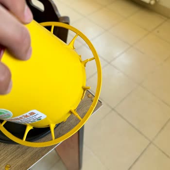 Gazi Kuluçka Kırık Gelen Malzemeye Sahip Çıkmıyor