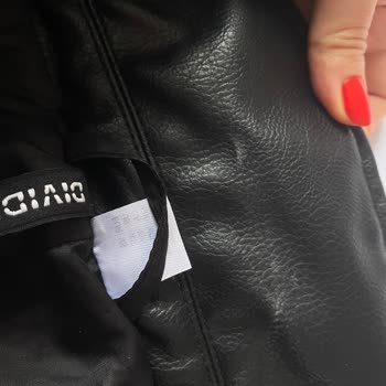 H&M Motosikletçi Ceketi İki Kullanımda Rengi Attı