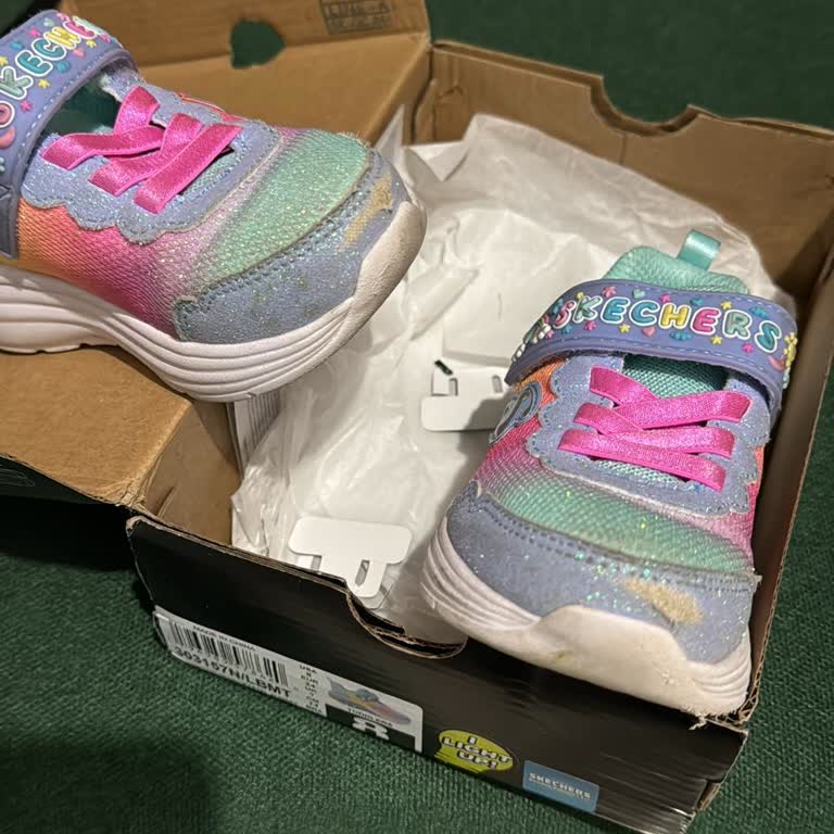 Skechers Çocuk Ayakkabısı 20 Günde Yırtıldı