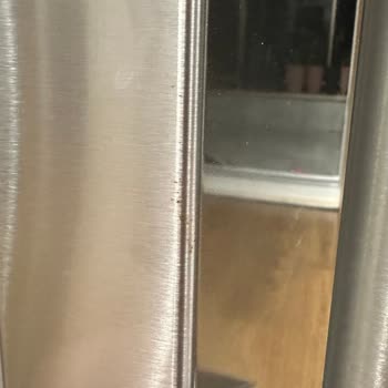 Siemens Marka KG86 XXL İnox Buzdolabımızın 2 Sene Dolmadan Paslandı