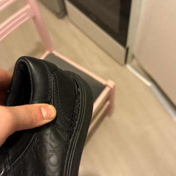 Boyner Den Aldığım Calvin Klein Marka Ayakkabının Tabandan Ayrılması