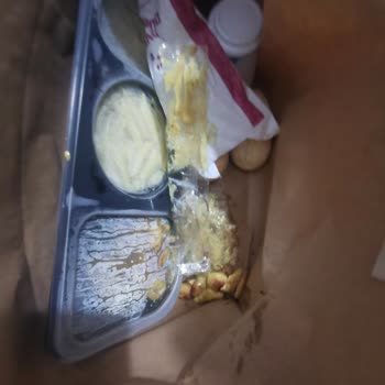 Yemeksepeti Yemeği Eksik Ve Dökülmüş Olarak Getirdi