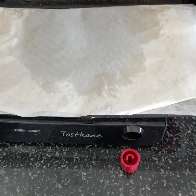 Stilevs Tosthane Tostu Yumuşatıyor Kızartmıyor Düğmesi Kırıldı