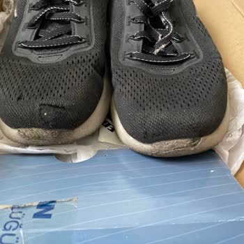 Bir Ayda Yıpranan Skechers Ayakkabı Sorunu