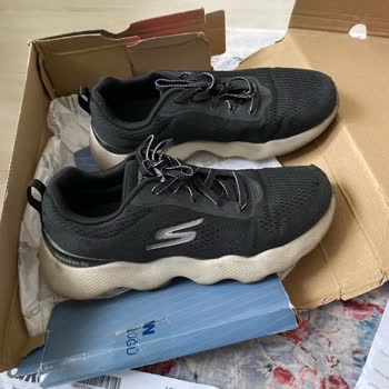 Bir Ayda Yıpranan Skechers Ayakkabı Sorunu