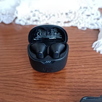 JBL Tune Flex Kulaklık Kulağıma Yara Yaptı.