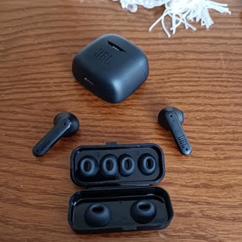 JBL Tune Flex Kulaklık Kulağıma Yara Yaptı.