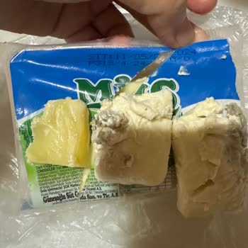 Şok Marketler Mıs Kaşar Peynir Bozuk Çıktı