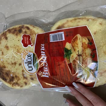 BİM Denetim Zaafiyeti - SKT Sine 10 Gün Olmasına Rağmen Küflenen Ekmek
