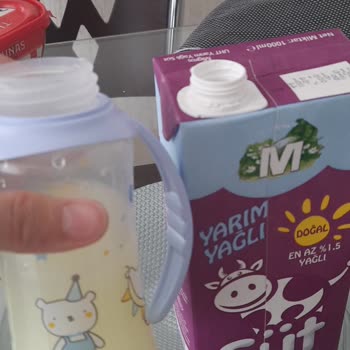 Migros'ta Bozuk Süt