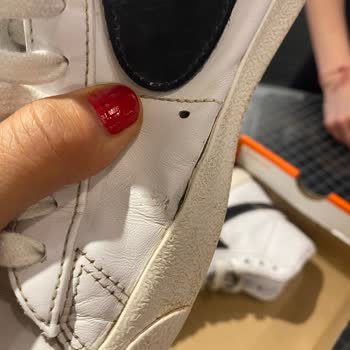Nike Ayakkabı Açılma Yaşandı