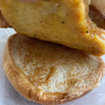 Burger King Missing Sauce, Cold Bun Complaint