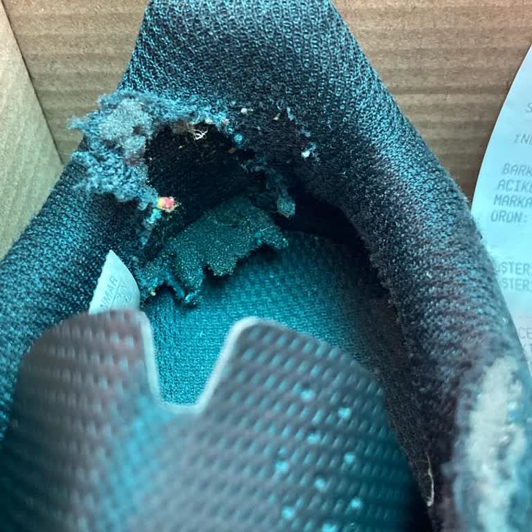 adidas 3 Ayda Yırtılan Krampon Hayal Kırıklığı