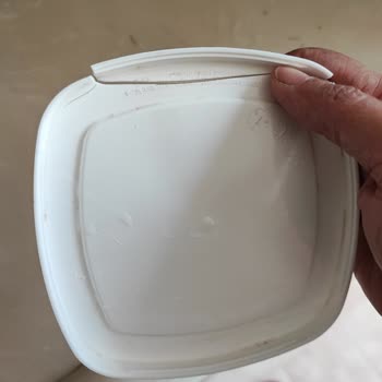 Paşabahçe Plastik Kapaklı Cam Kahvaltılık