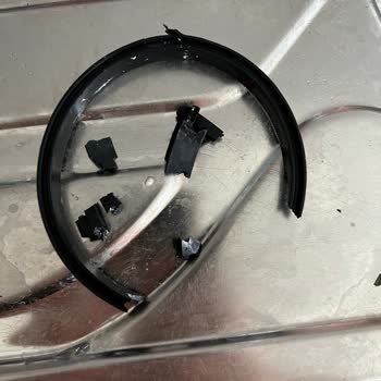 Arzum AR1061 Vacuumix Contasının Parçalanması