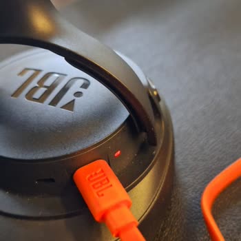JBL Tune 760NC Kulaklığım Şarj Olmuyor.