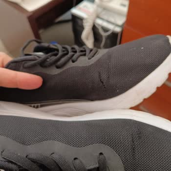 Dmarket.com Hepsiburada'dan Aldığım Hummel Ayakkabı Kısa Sürede Yırtıldı!