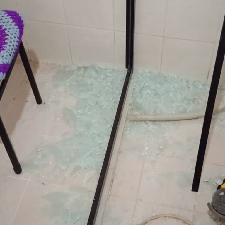 Koçtaş Duşakabin Camı Kalitesizliği