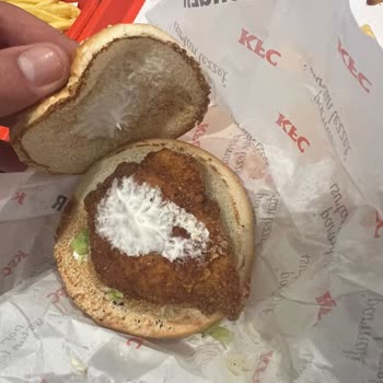 KFC De Ürün Eksikliği, Bilgi Verilmeden Tam Para Alınıyor
