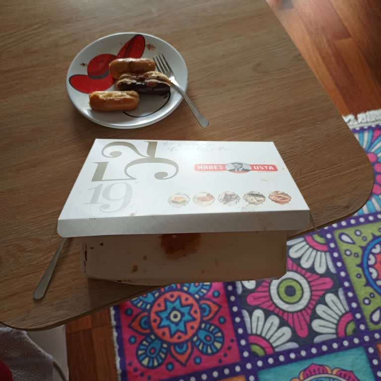 Gaziantepli Habeş Seyidoğlu Baklavaları Mağazadan Aldığım Bayat Ekler Hayal Kırıklığı Yarattı