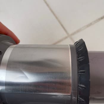 Dyson V15 Servise Gönderdiğim Ürün Deforme Edildi.