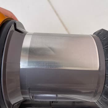 Dyson V15 Servise Gönderdiğim Ürün Deforme Edildi.
