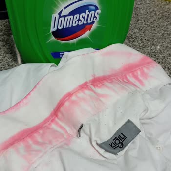 Domestos Çamaşır Suyu Gömleğimi Pembe Yaptı.