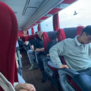 Ali Osman Ulusoy Başka Koltukta Seyahat Ve Kötü Bir Tutum