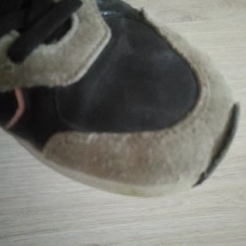 FLO Ayakkabı Kalitesiz Ayakkabılar Kısa Sürede Deforme Oldu