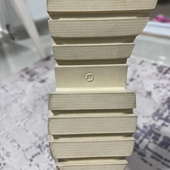 Kemal Tanca Elime Kullanılmış Ve Lekeli Bir Şekilde Ayakkabı Ulaştı