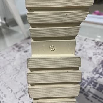 Kemal Tanca Elime Kullanılmış Ve Lekeli Bir Şekilde Ayakkabı Ulaştı