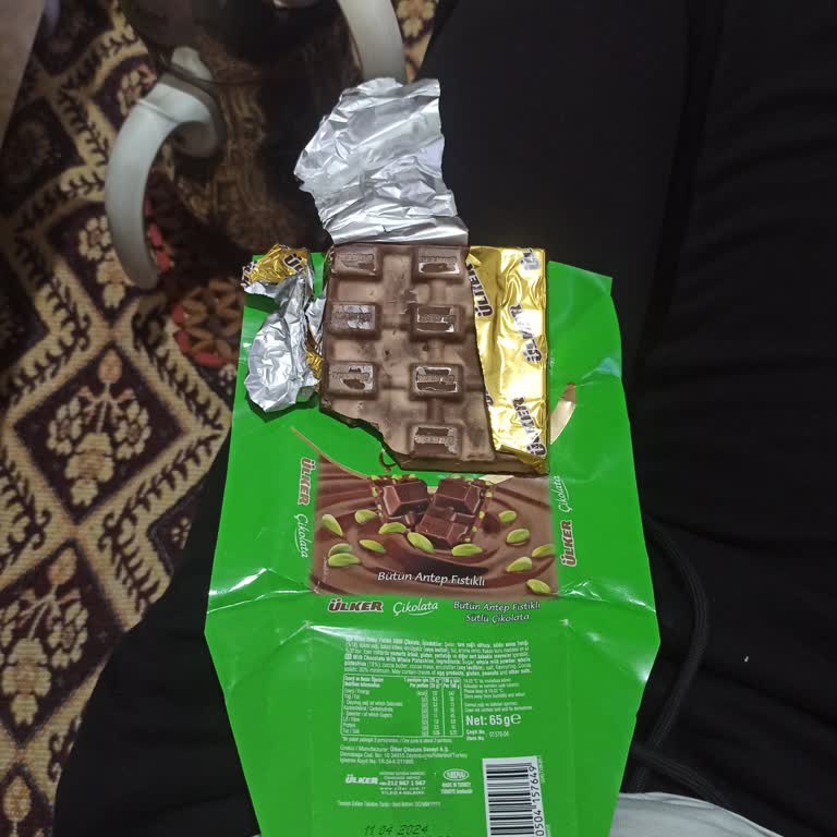 Ülker Antep Fıstıklı 65 Gr Bozuk Ve Sktli Ürün