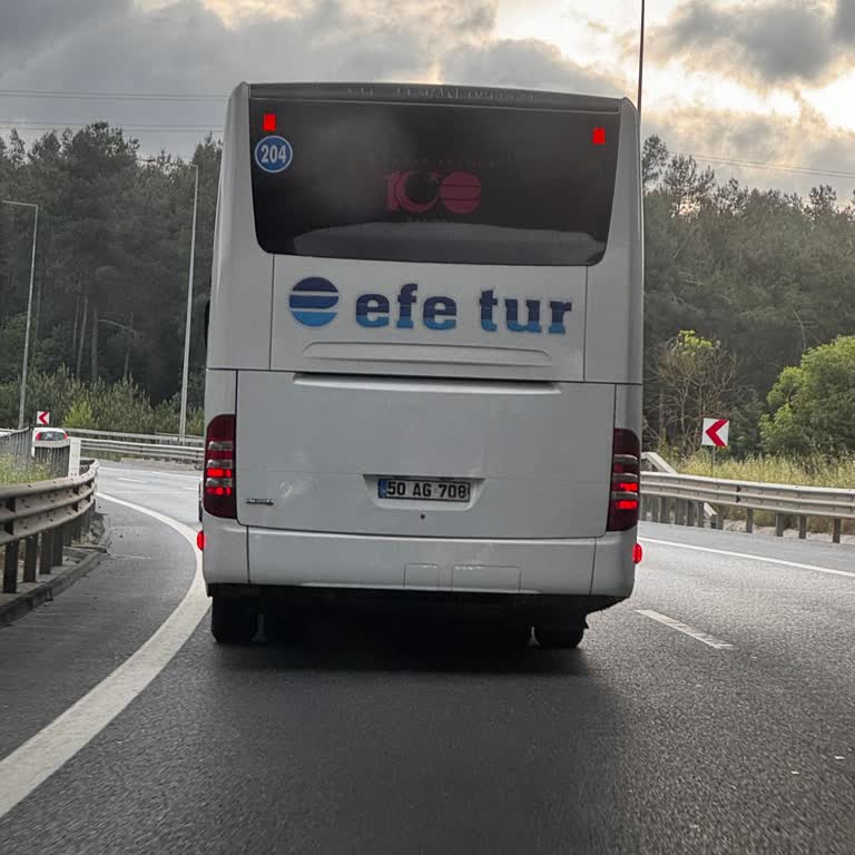Efe Tur Otobüsünde Tehlikeli Yolculuk
