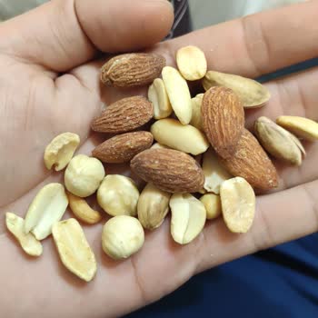 Çerezya Spesiyal Kuruyemiş Bayat Ve Acımış.