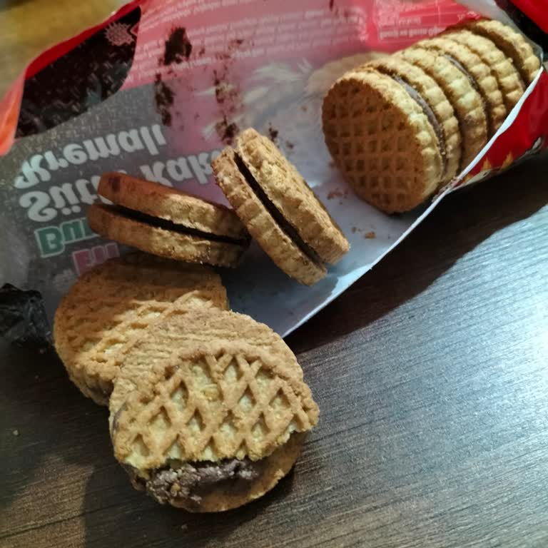 Eti Gıda Bisküvi Yarım Çıktı!