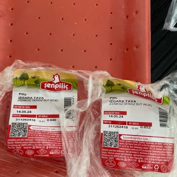 Şenpiliç Kokan Tavuklar Çöpe Gitti