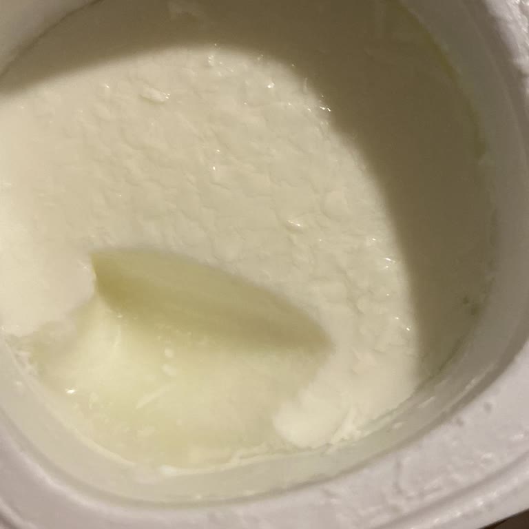 Danone Tikveşli Bozuk Ekşimiş Activia Yoğurt