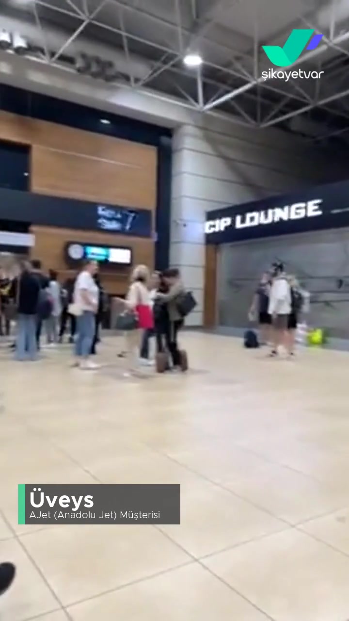 Ajet (Anadolu Jet) VF3003 Antalya / İstanbul Uçuşu Mağduriyeti! videonun kapak resmi